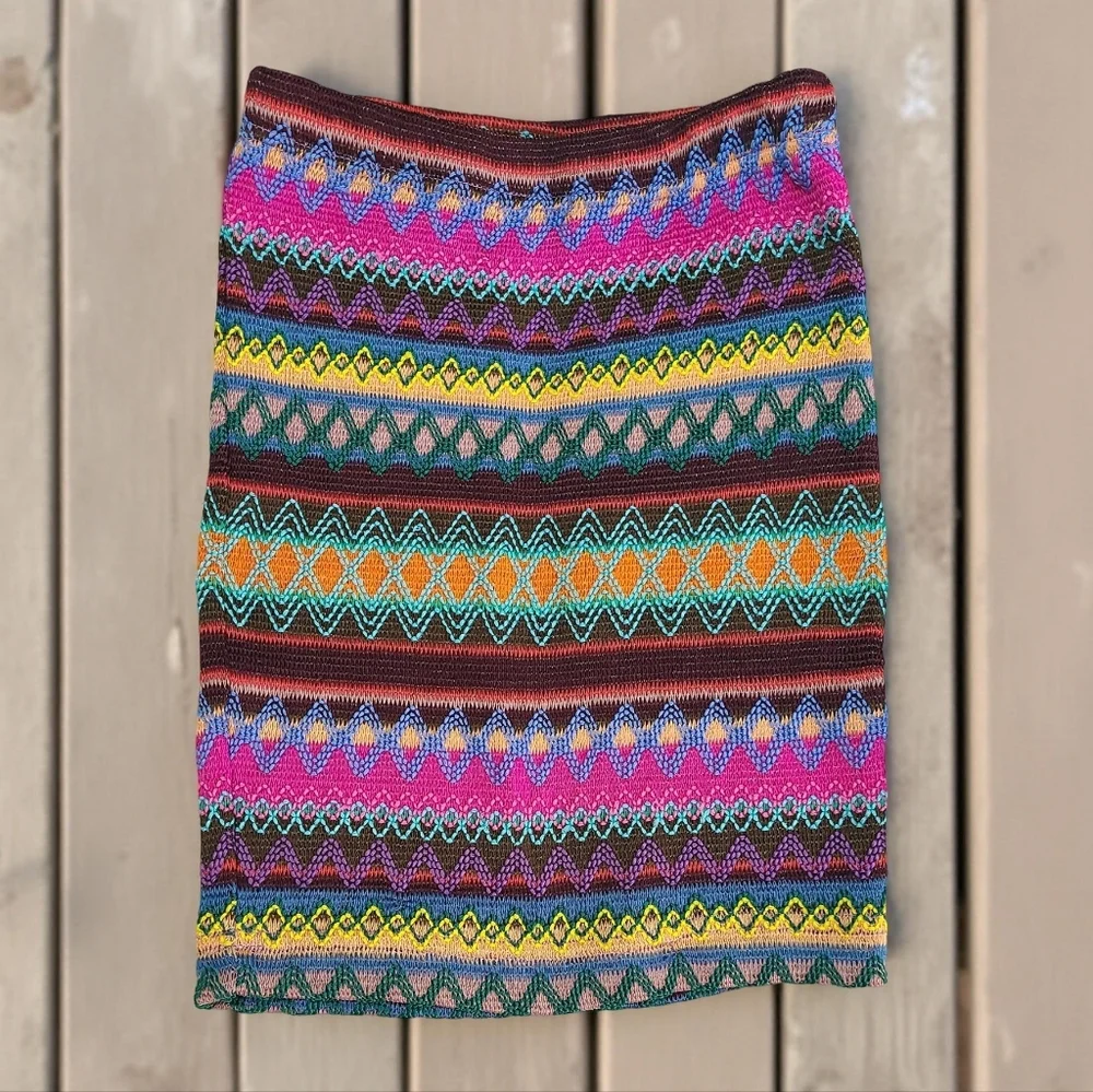 Colorful Patterned Mini Knit Skirt - Picture 4 of 4